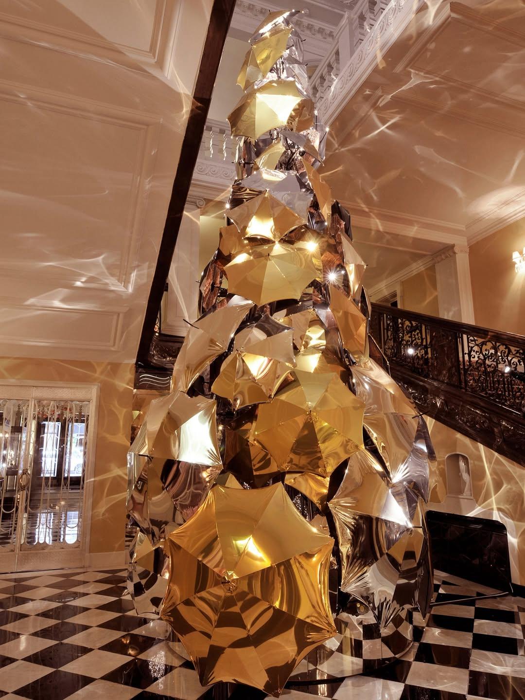 Το δέντρο του Christopher Bailey το 2015