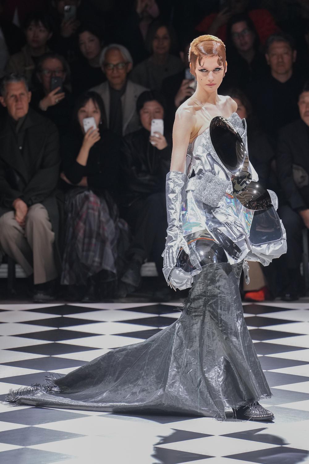 credit: fhcm.paris / Junya Watanabe / Paris Fashion Week 2026