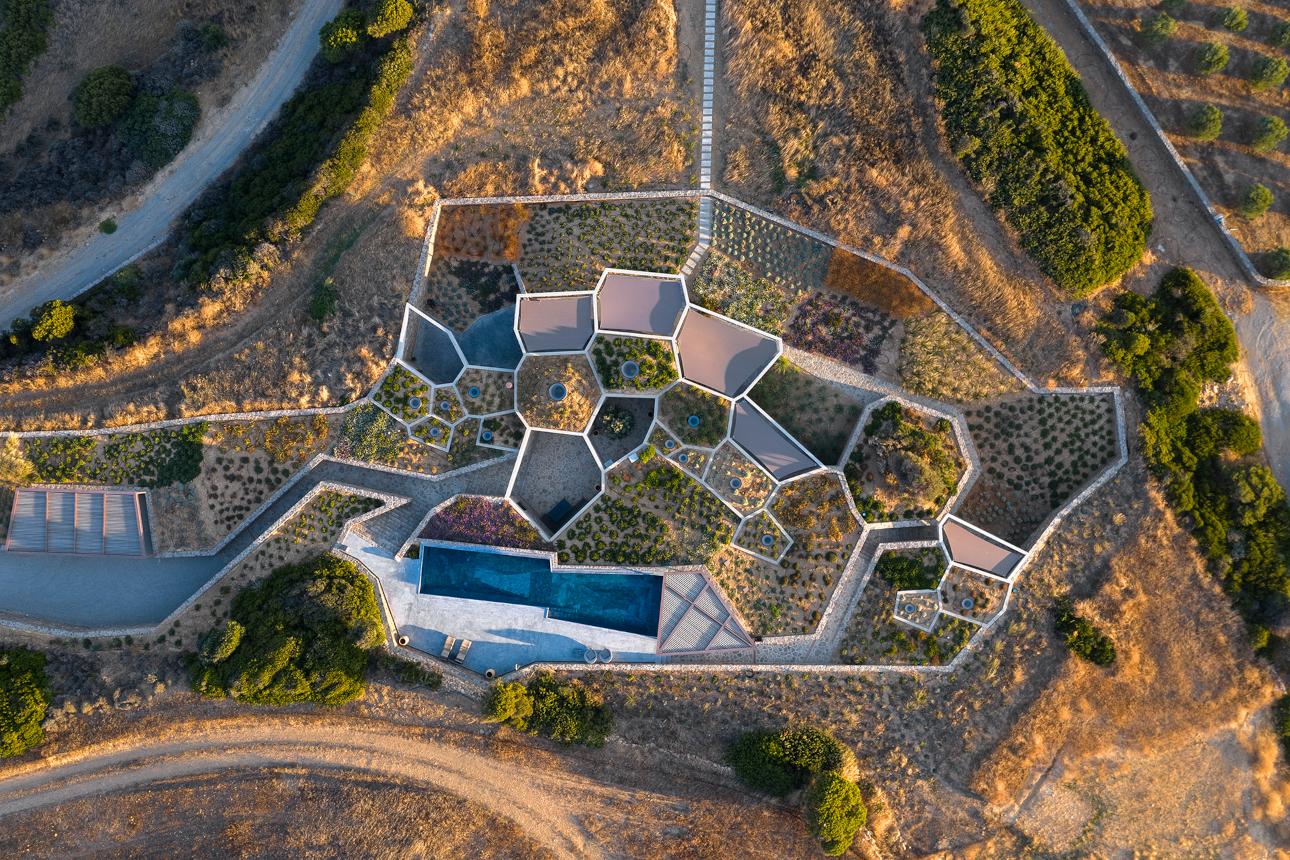 Το έργο Hourglass των DECA Architects/ Φωτογραφία: Γιώργης Γερόλυμπος