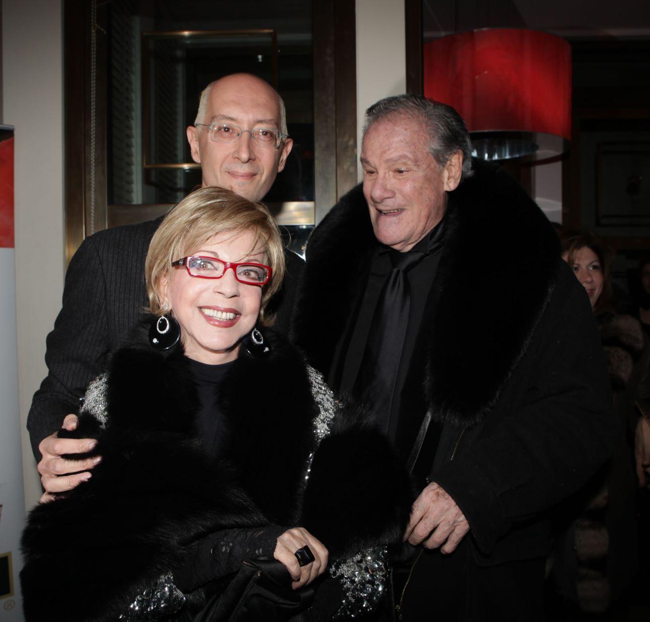 Ο Ντίμης Κρίτσας με τον Αχιλλέα Χαρίτο και τη Νόνικα Γαληνέα/  Φωτογραφία: NDP Photo Agency  