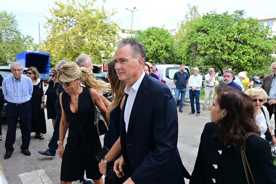 Ο Νίκος Παπανδρέου με την οικογένειά του/ Φωτογραφία Intime 