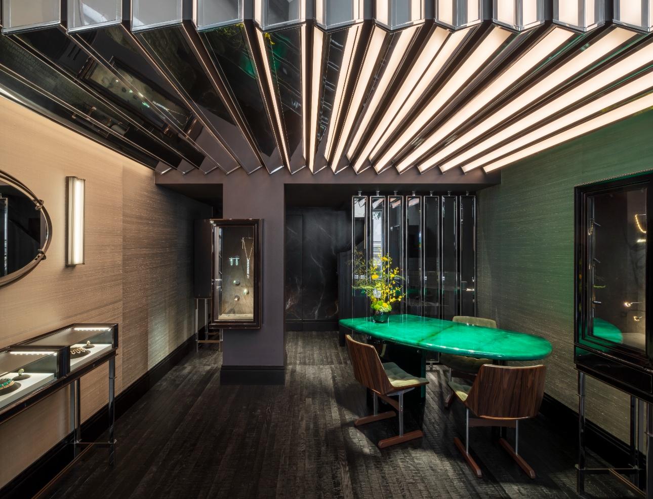 Το εντυπωσιακό interior design του καταστήματος/ Φωτογραφία: Gilbert McCarragher