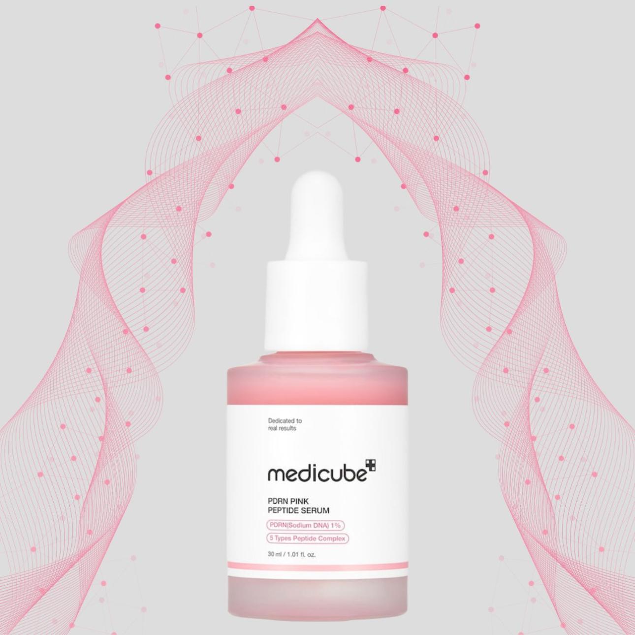 PDRN Pink Peptide Serum, Medicube Serum εμπλουτισμένο με Rose PDRN και ένα σύμπλεγμα 5 πεπτιδίων που υποστηρίζει την παραγωγή κολλαγόνου. Ελαφρύς αλλά εντατικά ενυδατικός, με καταπραϋντική και αντιοξειδωτική δράση.