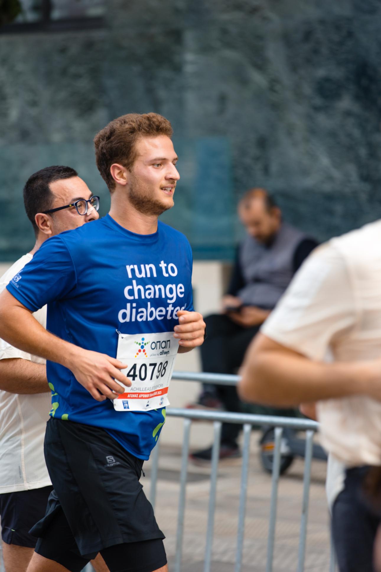  Στιγμιότυπα από τη συμμετοχή της ομάδας “Run to Change Diabetes” στο Μαραθώνιο  