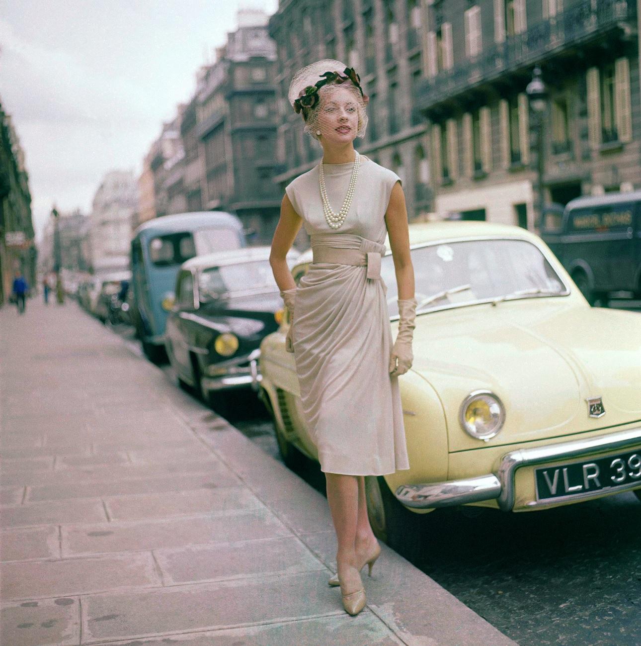 Pierre Balmain μόδα 1958/Φωτογραφία AP