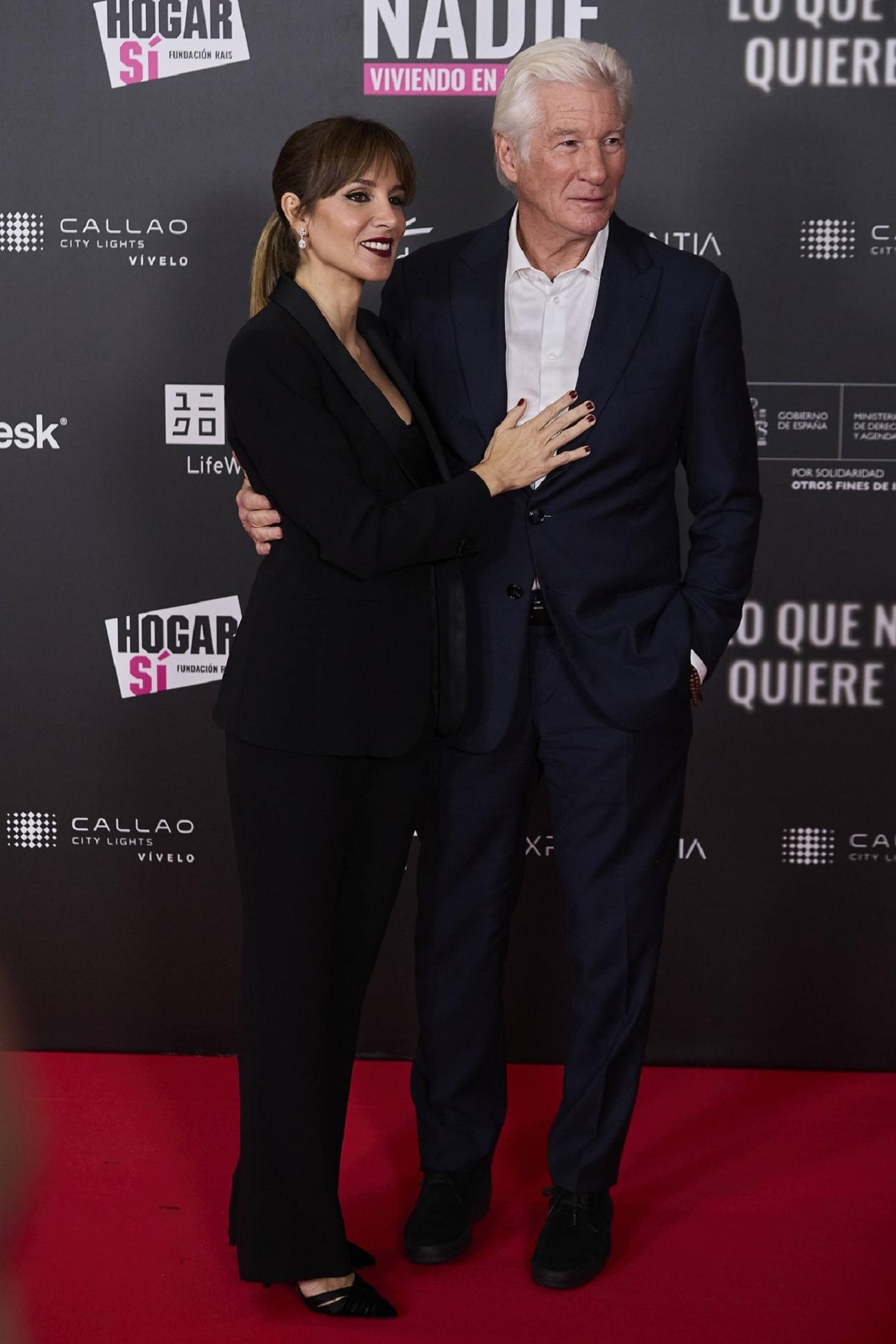 Ρίτσαρντ Γκιρ και Αλεχάντρα Σίλβα/Φωτογραφία Miguel Cordoba-Sipa Press 