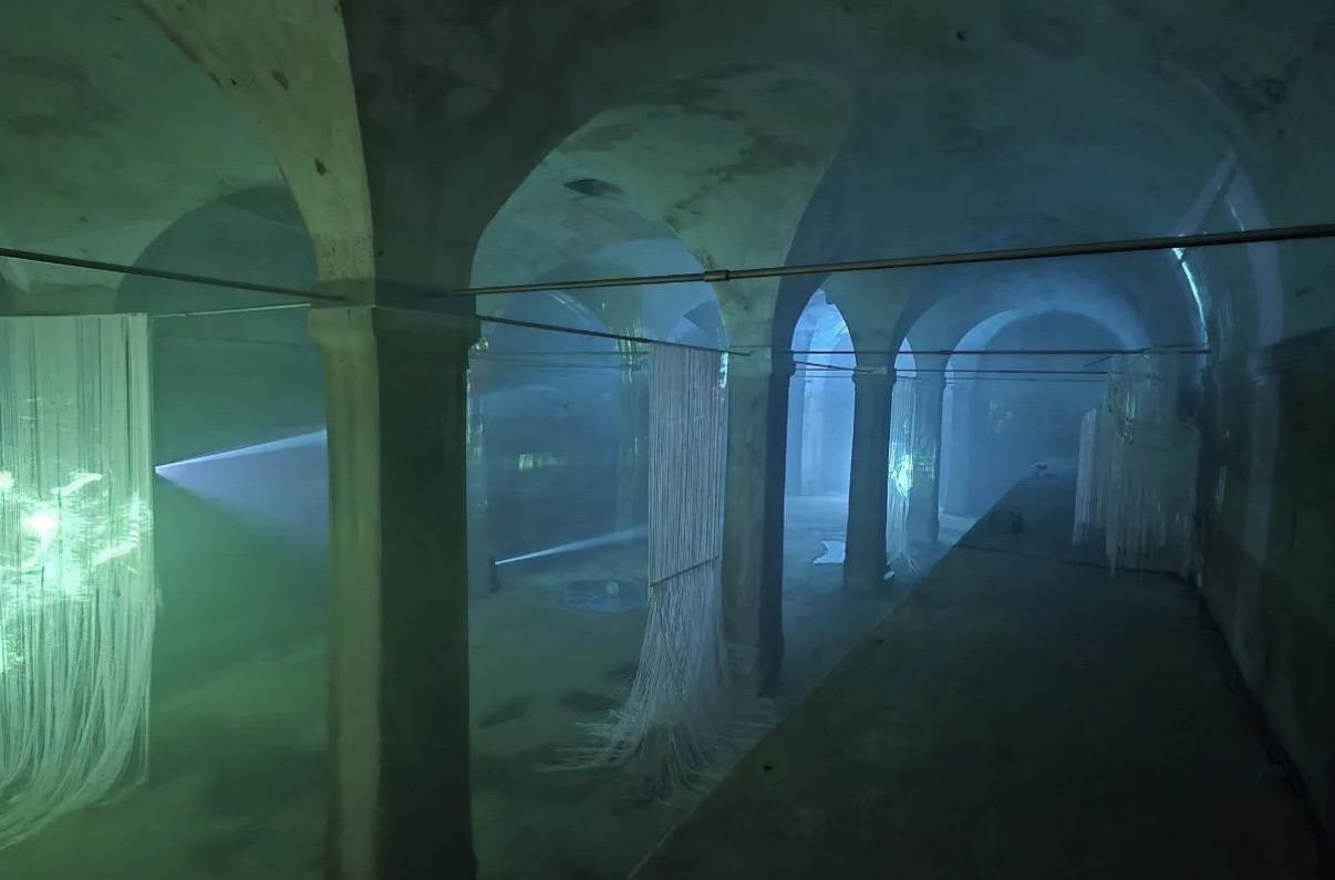  Μια μοναδική εγκατάσταση στο Αδριάνειο Υδραγωγείο/Φωτογραφία Αρης Γαληνός 