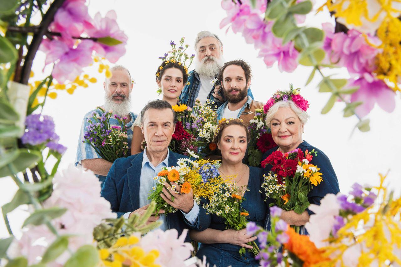 Πρεμιέρα 8/2 