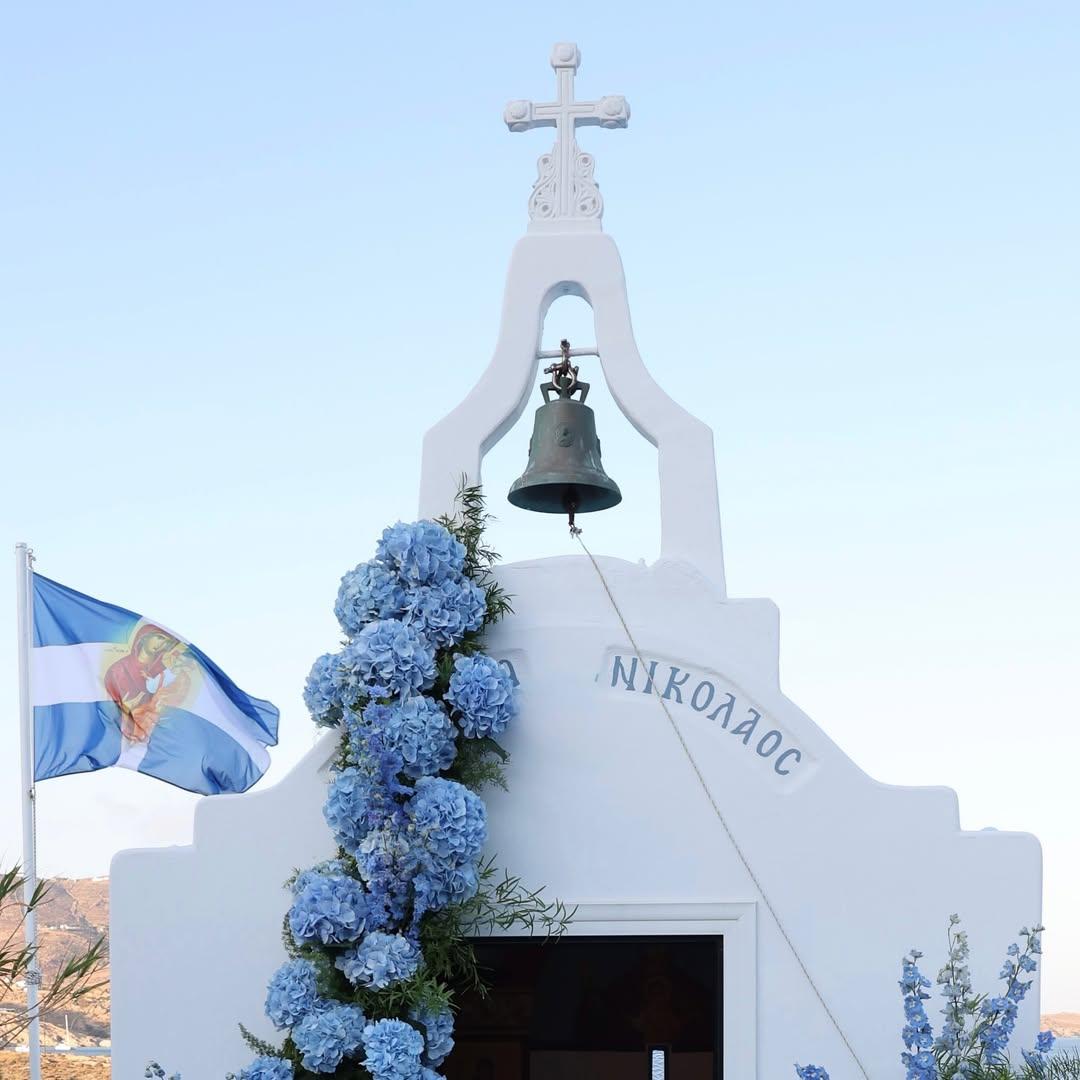 Το εκκλησάκι όπου έγινε η βάφτιση/ @alexandra.nika