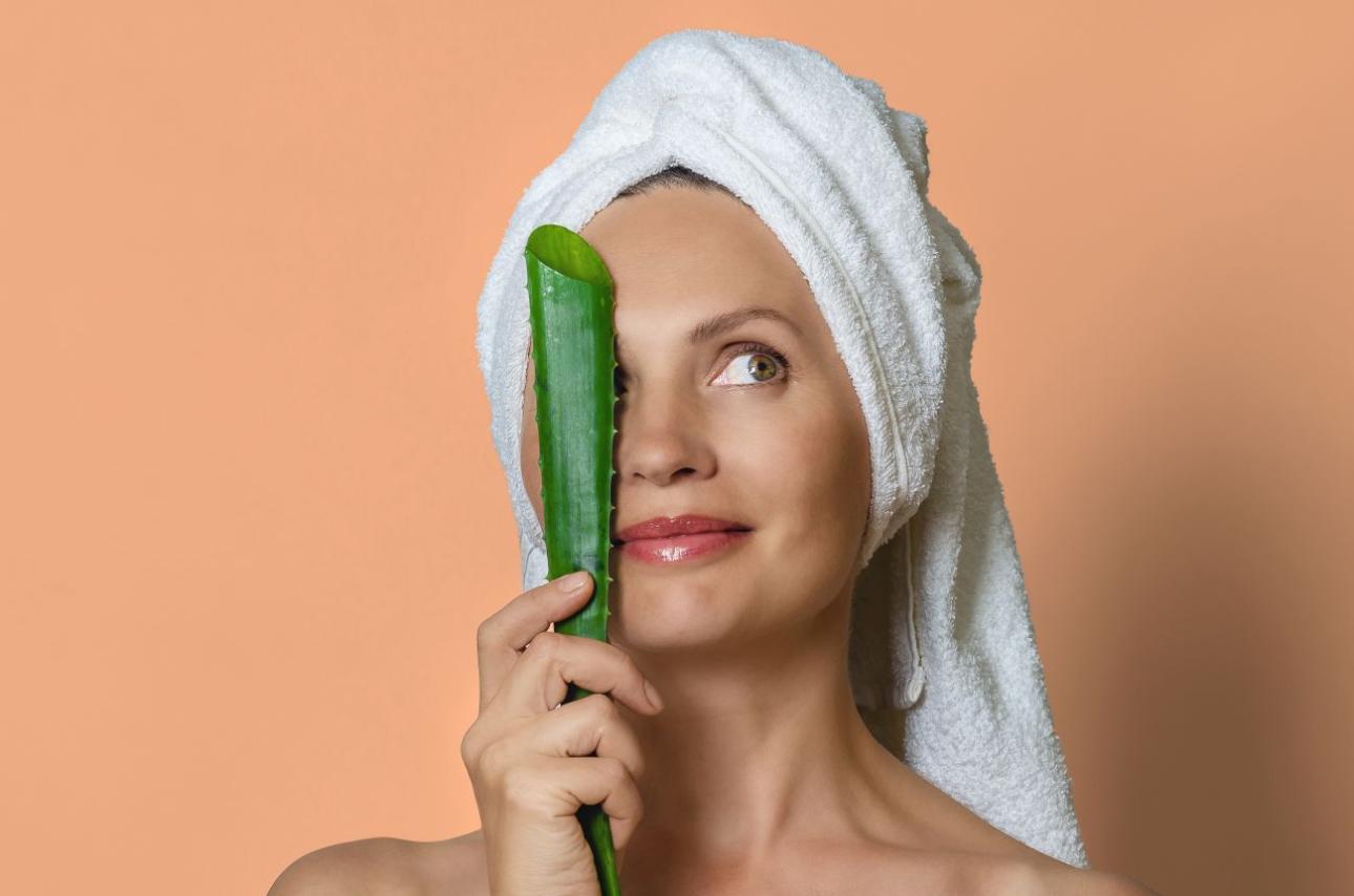  Η αλόη βέρα ενυδατώνει την επιδερμίδα χωρίς να την  βαραίνει / Shutterstock