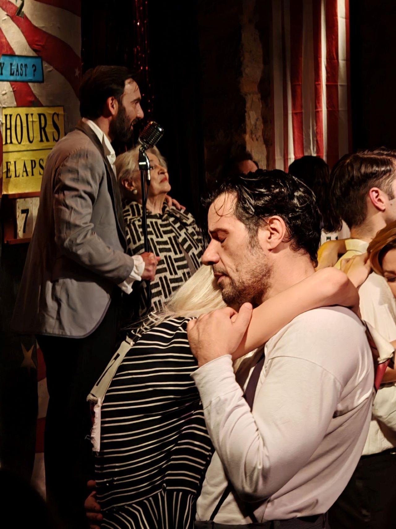 θέατρο ατζέντα μαγαζιά