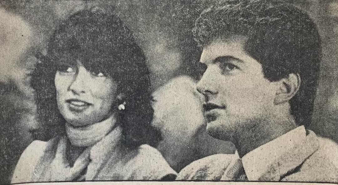 Με τον φίλο της John Kennedy Jr. / Φωτογραφία: @﻿camanpour / Instagram  