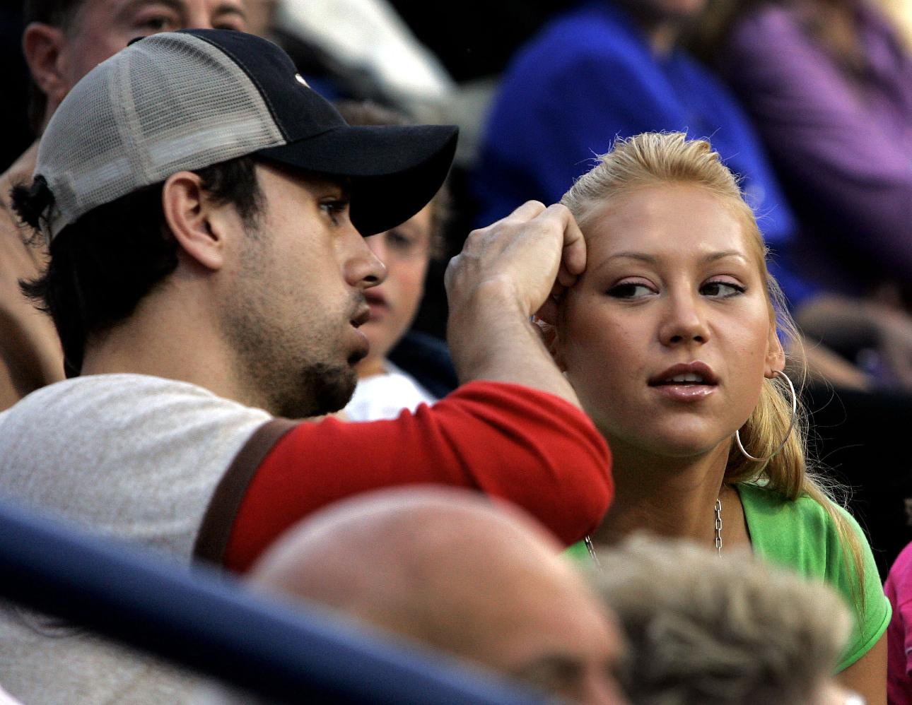  Ενρίκε Ιγκλέσιας-Άννα Κουρνίκοβα/Φωτογραφία: AP Photo 