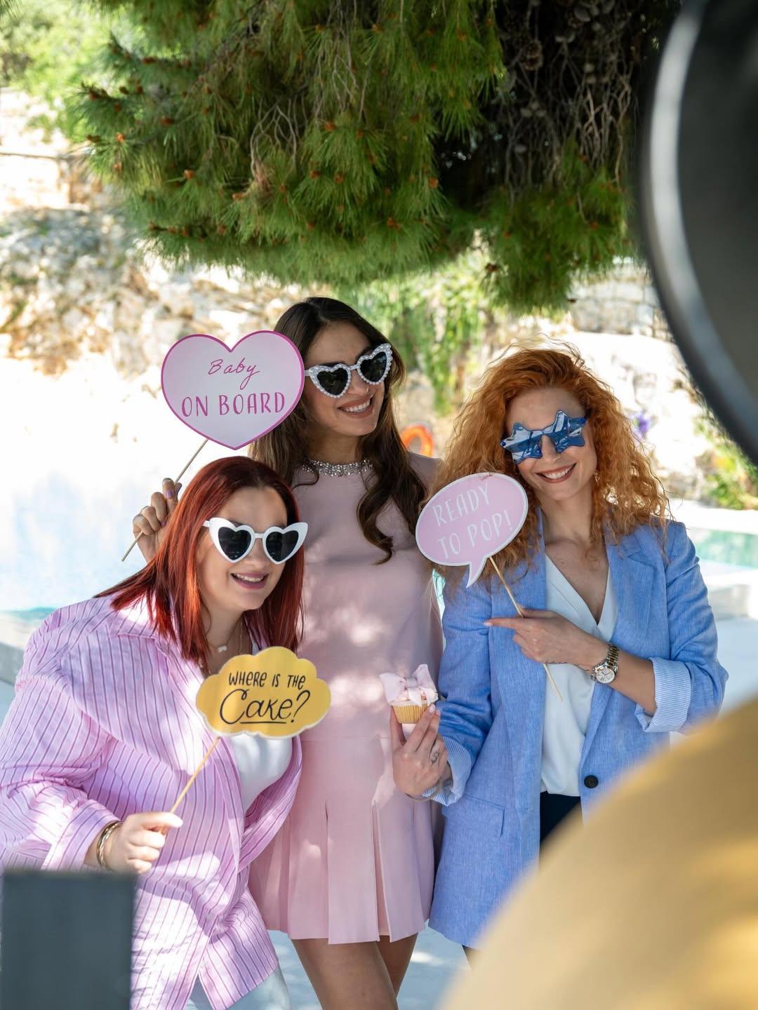 Ελένη Αρλέτη, Άννα Πρέλεβιτς, Βασιλική Σελήνη/ @annaprelevic