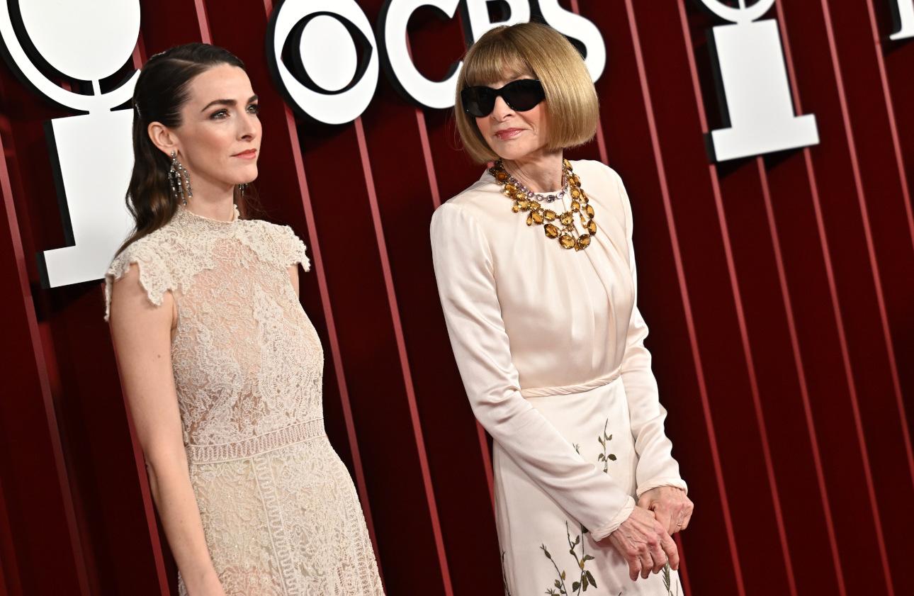 Άννα Γουίντουρ και Μπι Καροτσίνι το 2025/Φωτογραφία: AP Photo