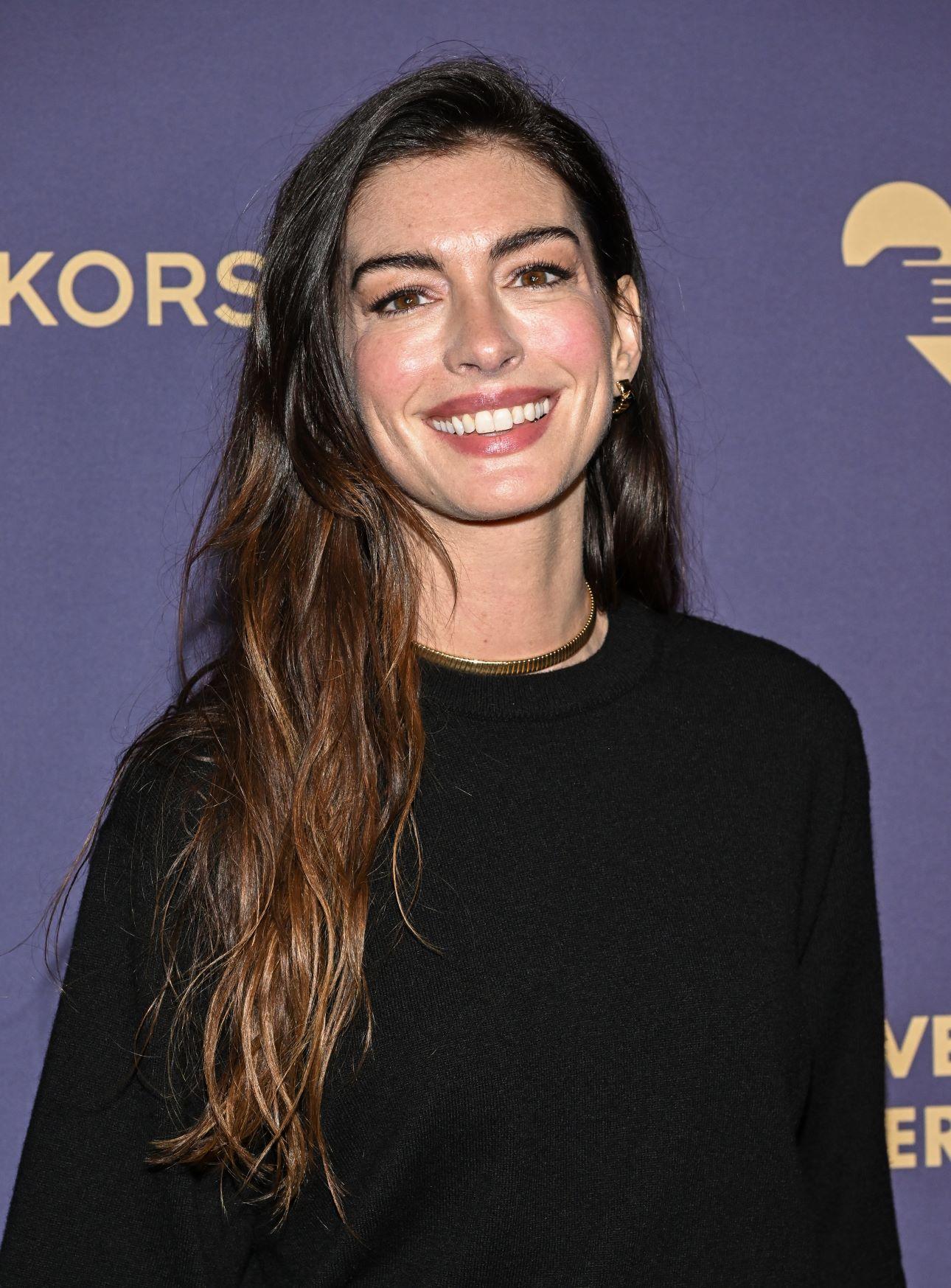 Η εμφάνιση της Αν Χάθαγουεϊ το τελευταίο διάστημα είναι όλο και πιο νεανική/ Φωτογραφία: AP  