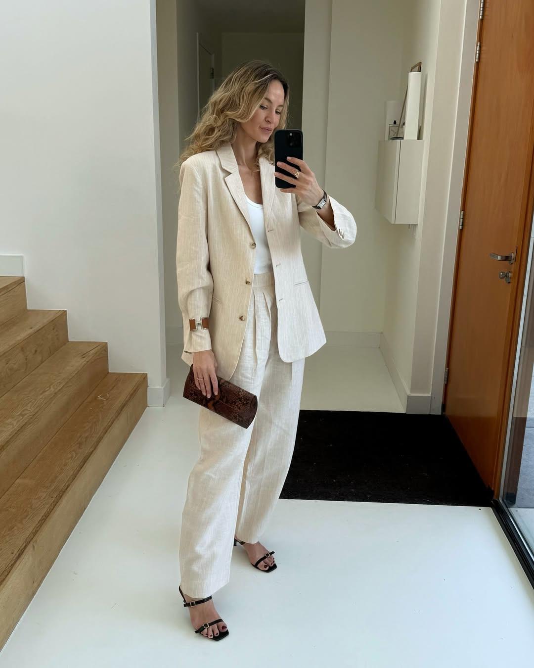 Η Anouk Yve με λινό σύνολο/Φωτογραφία: Instagram/Anoukyve