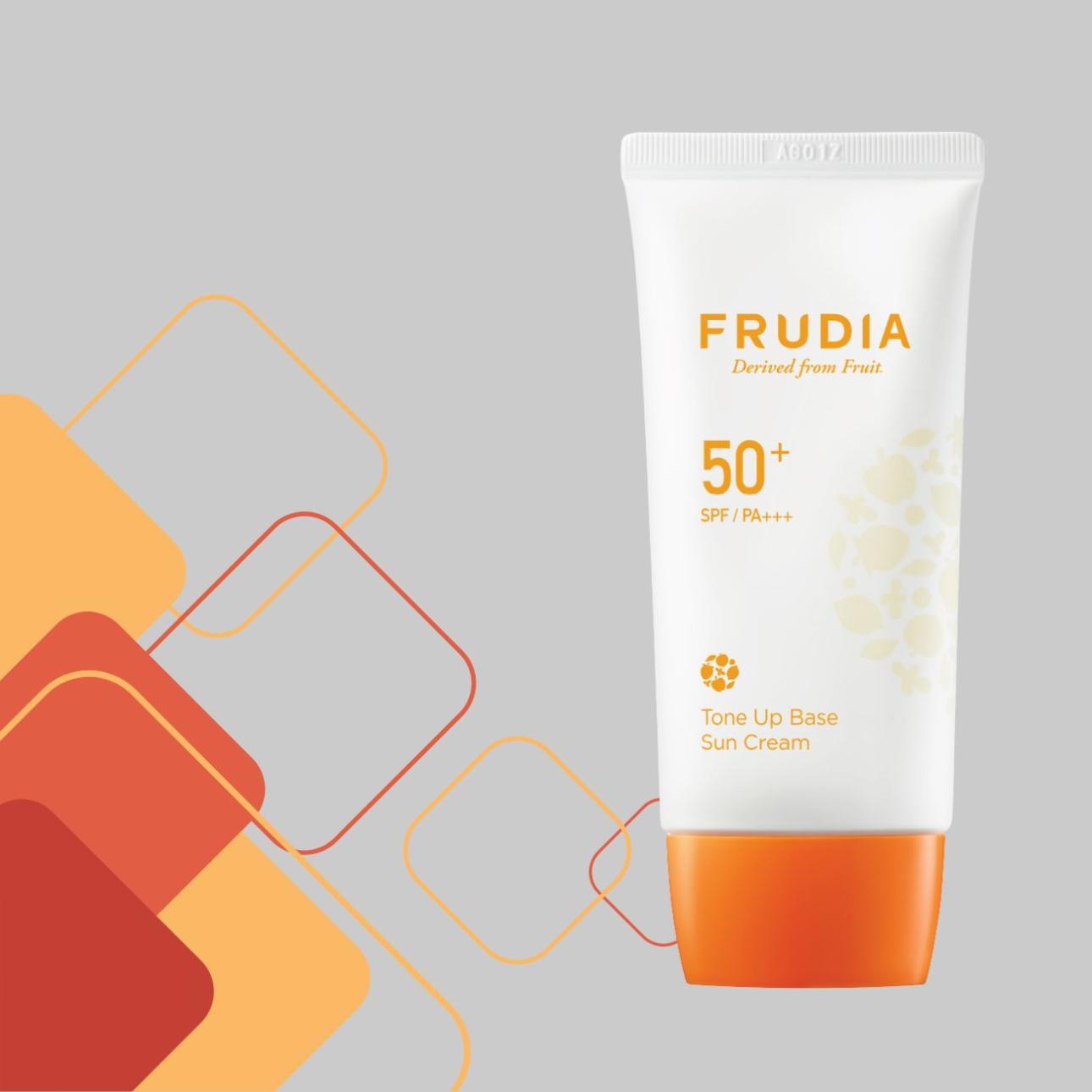 Tone-Up Base Sun Cream SPF50+, Frydia Με νιασιναμίδη για φωτεινότητα και λαμπερό αποτέλεσμα, βελτιώνει τη διατήρηση της υγρασίας και τη λειτουργία του δερματικού φραγμού. Προσφέρει λείανση, απαλότητα και λάμψη στο εύθραυστο δέρμα. Επιπλέον, acerola, ΑΗΑ, γλουταθειόνη και pearl powder. 