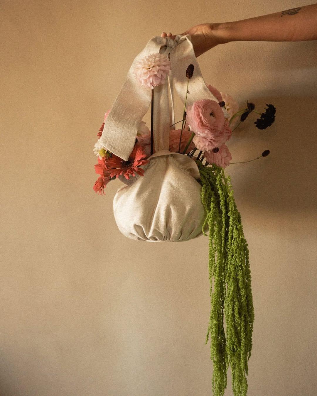 Φωτογραφία Instagram: @edgarmolina.atelier