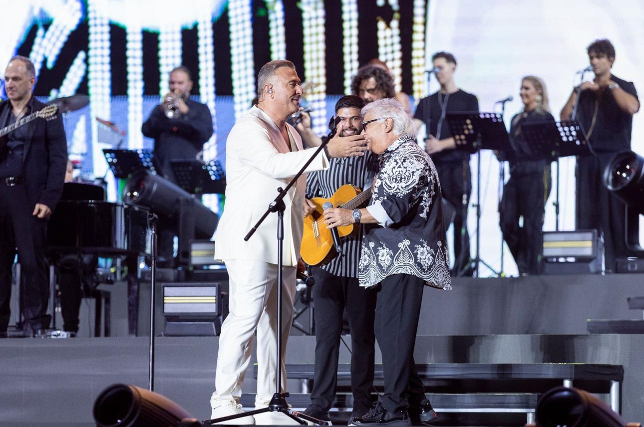 Αντώνης Ρέμος, Gipsy Kings/ NDP Photo Agency