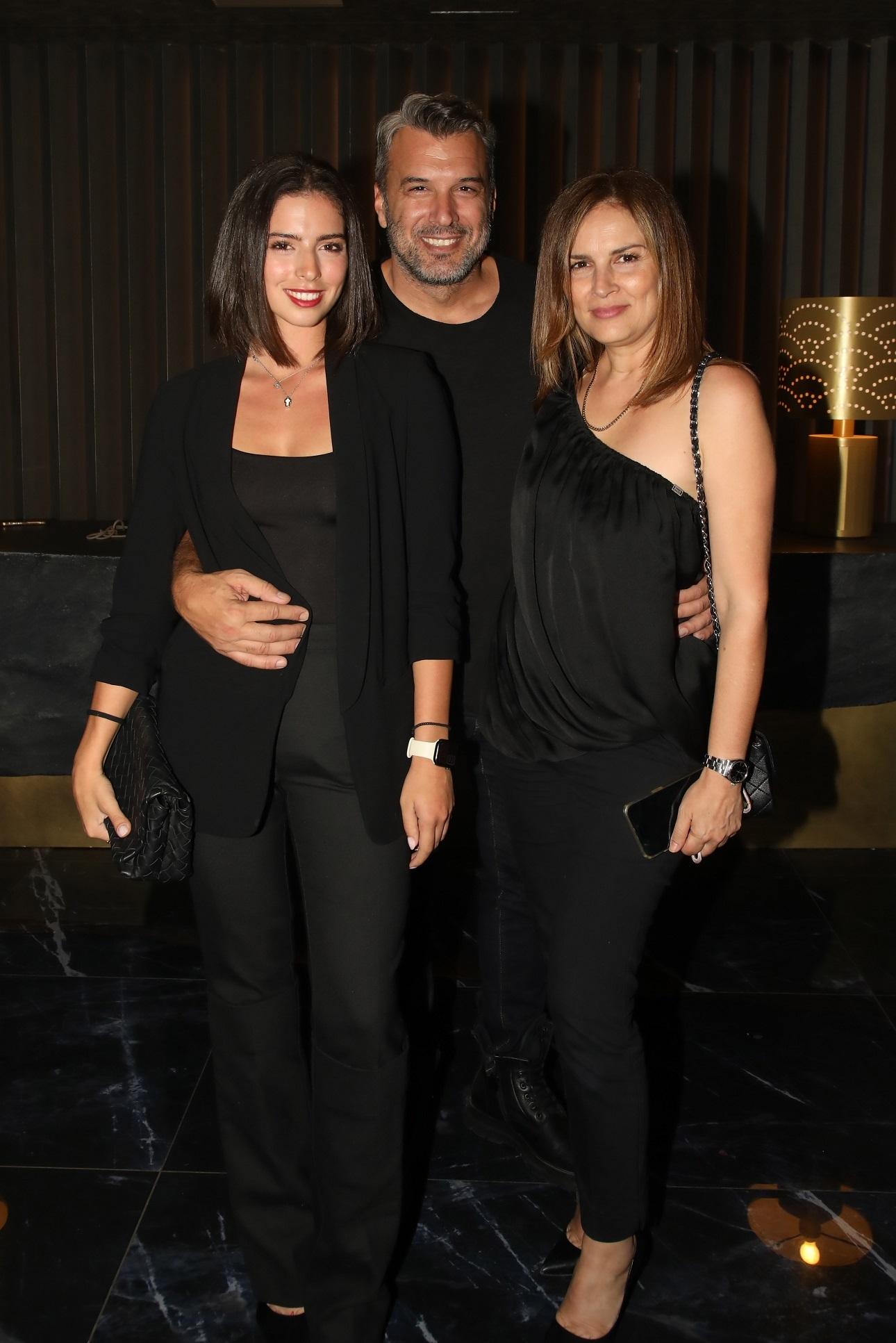 Αντώνη Βλοντάκης και Κορίνα Στεργιάδου με την κόρη τους, Ηλέκτρα/ NDP Photo Agency