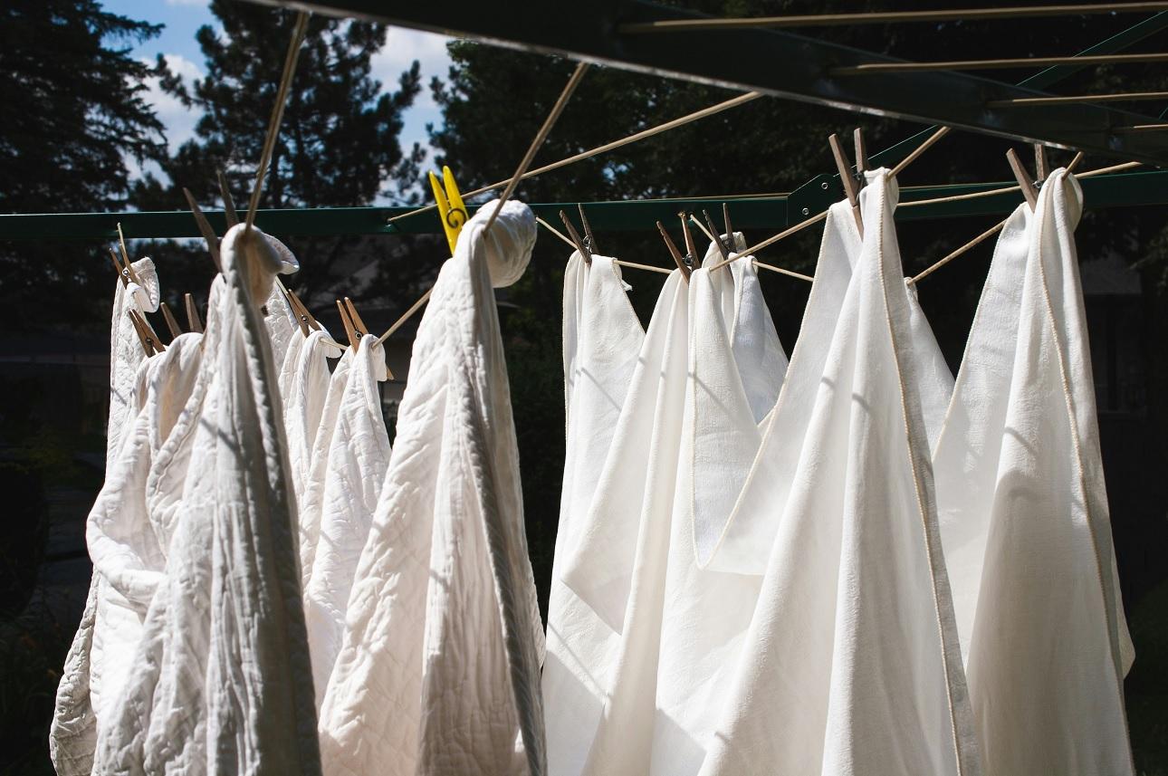 Απλωμένα ρούχα/Φωτογραφία Unsplash