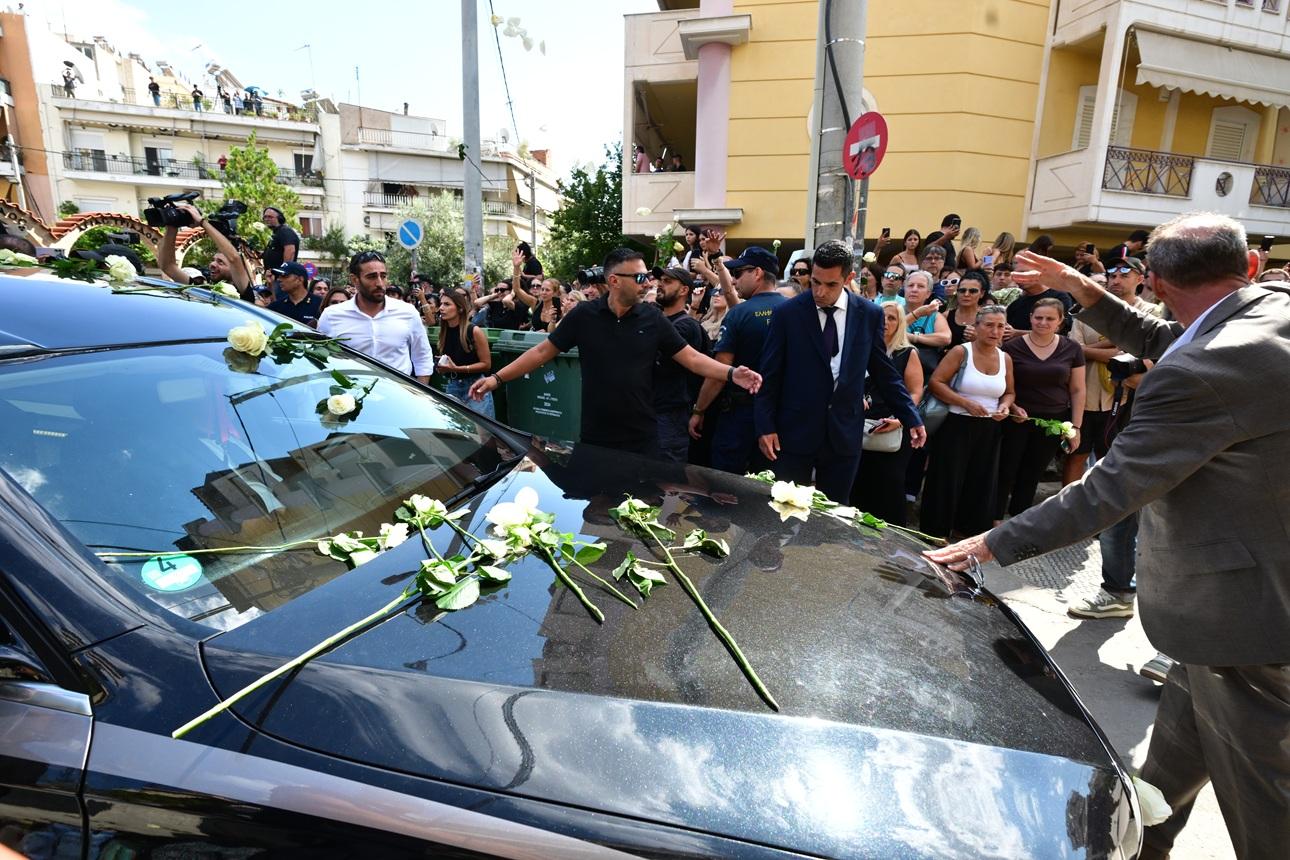 H εξόδιος ακολουθία του Γιώργου Μαζωνάκη - Φωτογραφία Eurokinissi 