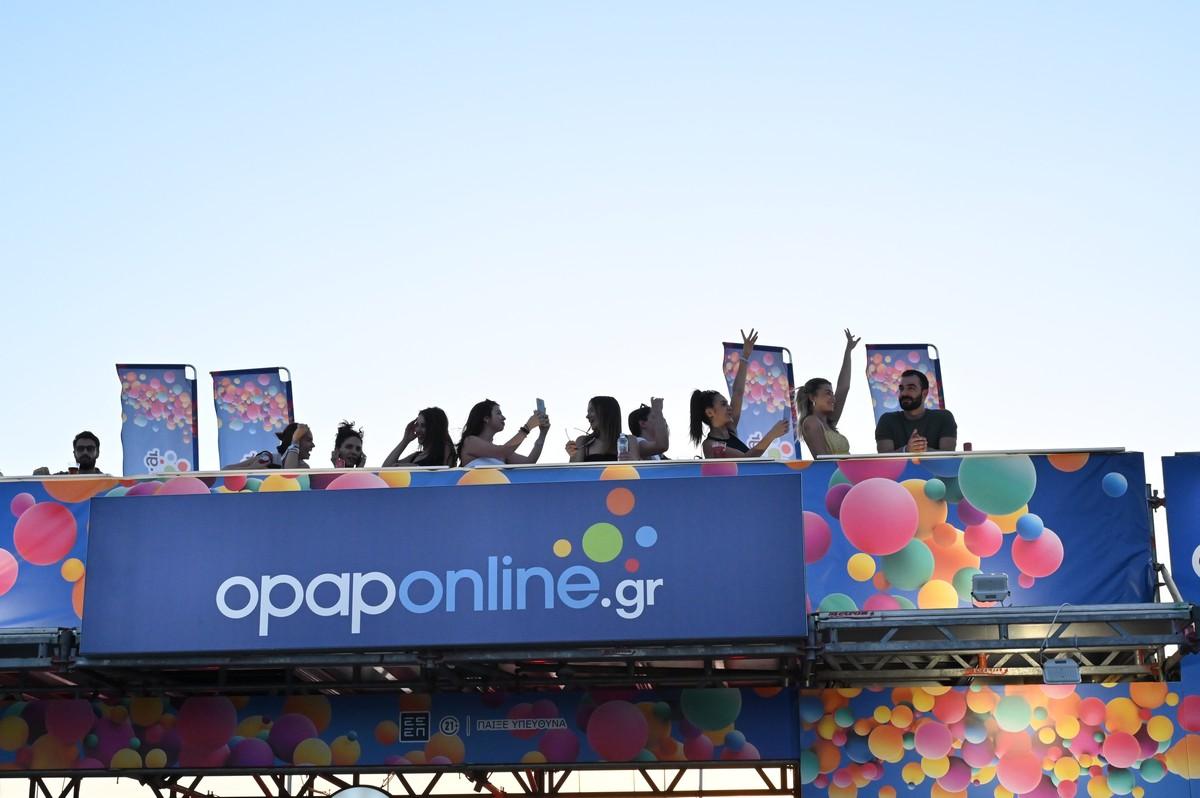 Το VIP μπαλκόνι του opaponline.gr