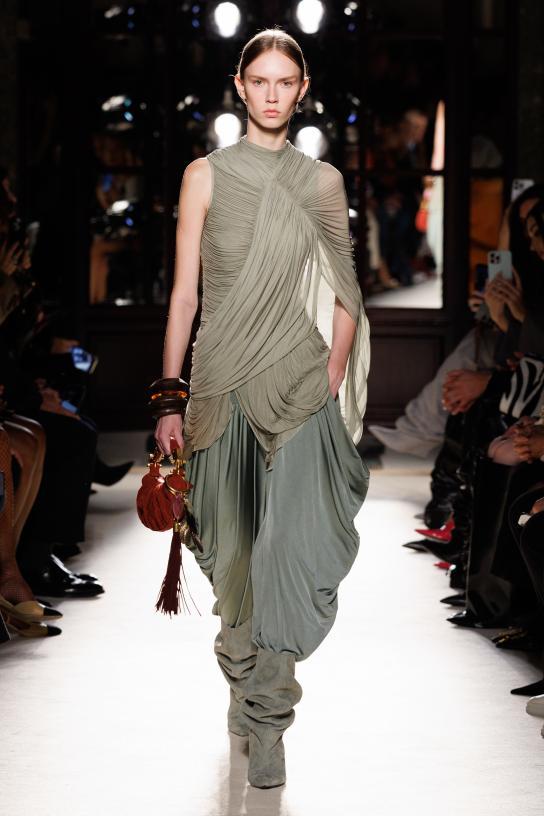 Σύνολο από την συλλογή SS'26 του Balmain/Φωτογραφία: ©Balmain 