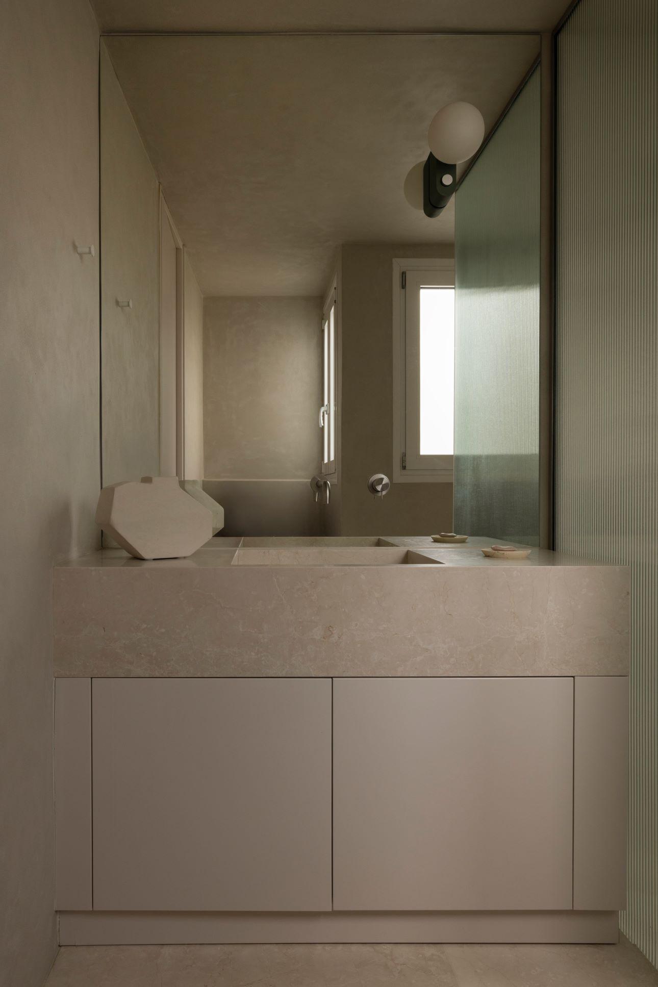 Άποψη του μπάνιου του σπιτιού/ Φωτογραφία: Αλίνα Λέφα 