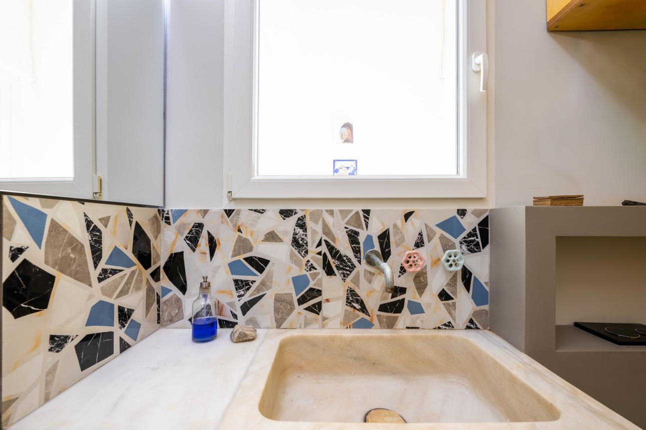 Άποψη του μπάνιου του σπιτιού/ Φωτογραφία: Γιώργος Δημητρακόπουλος  