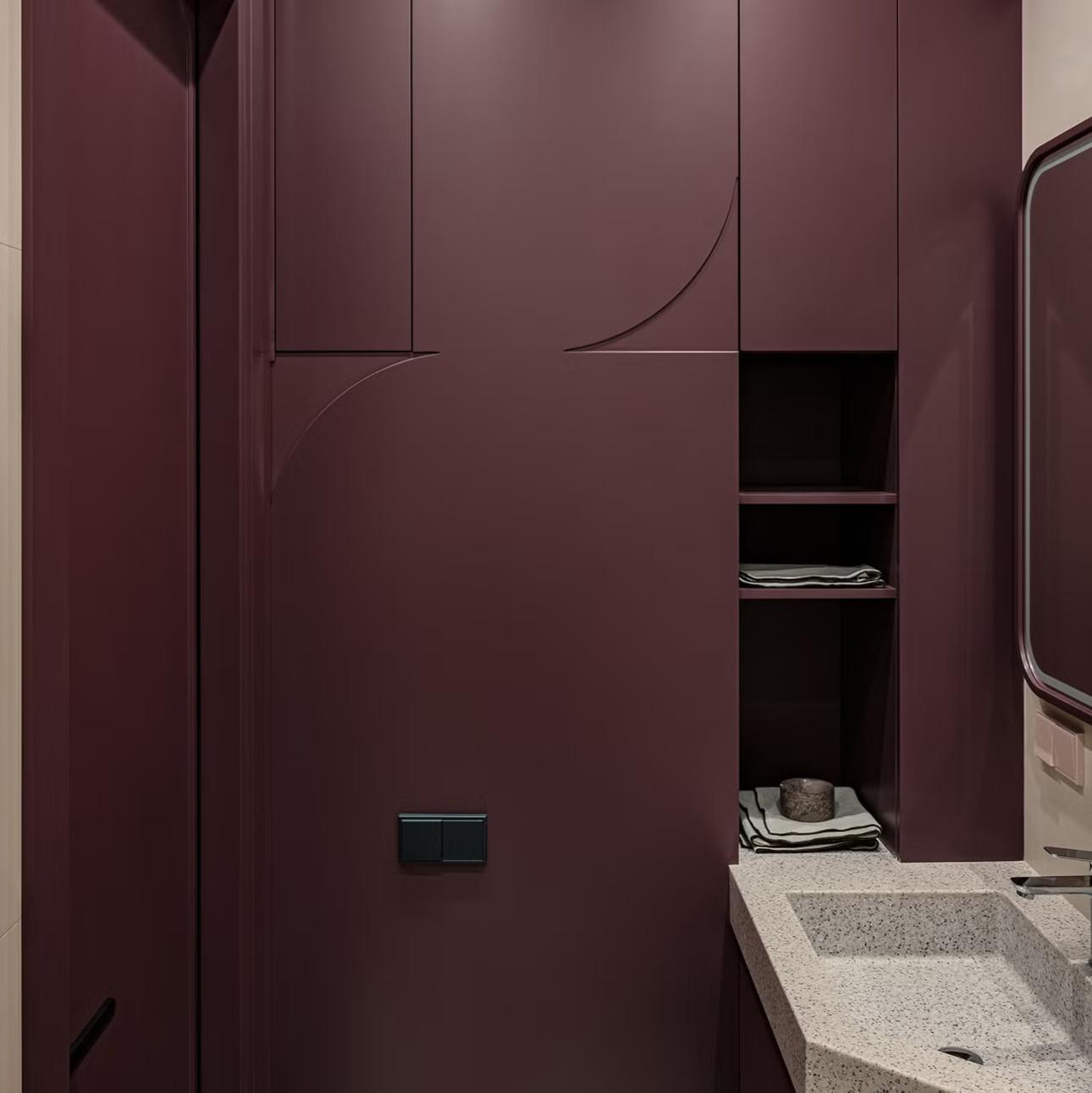 Στο μπάνιο, η δημιουργική προσέγγιση γίνεται ακόμη πιο έντονη/ Φωτογραφία: Aida Abdrakhmanova   