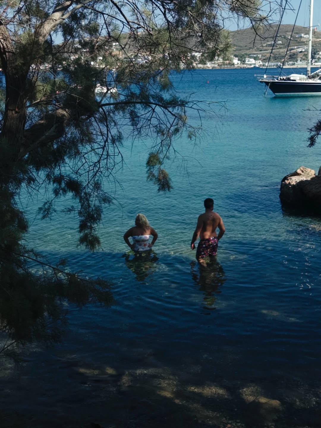 Η Δανάη Μπάρκα στη θάλασσα/ Φωτογραφία: Instagram/ @danai_barka