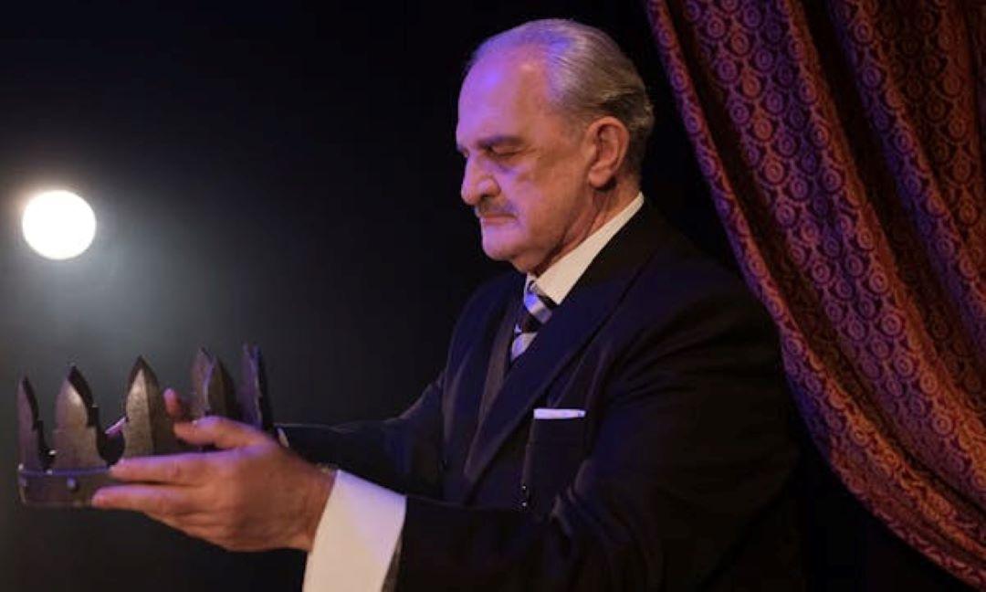 θεατρικές παραστάσεις Απριλιου