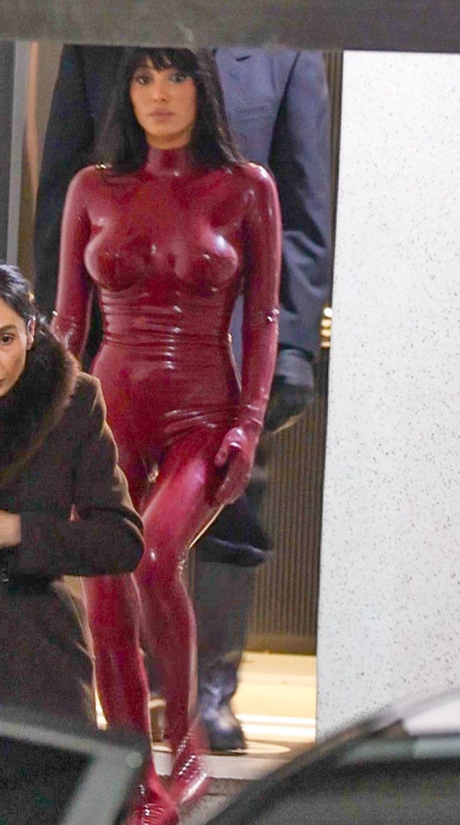 Η Μπιάνκα Σενσόρι με ολόσωμη κόκκινη φόρμα/ Φωτογραφία: ﻿Splash / Profimedia 