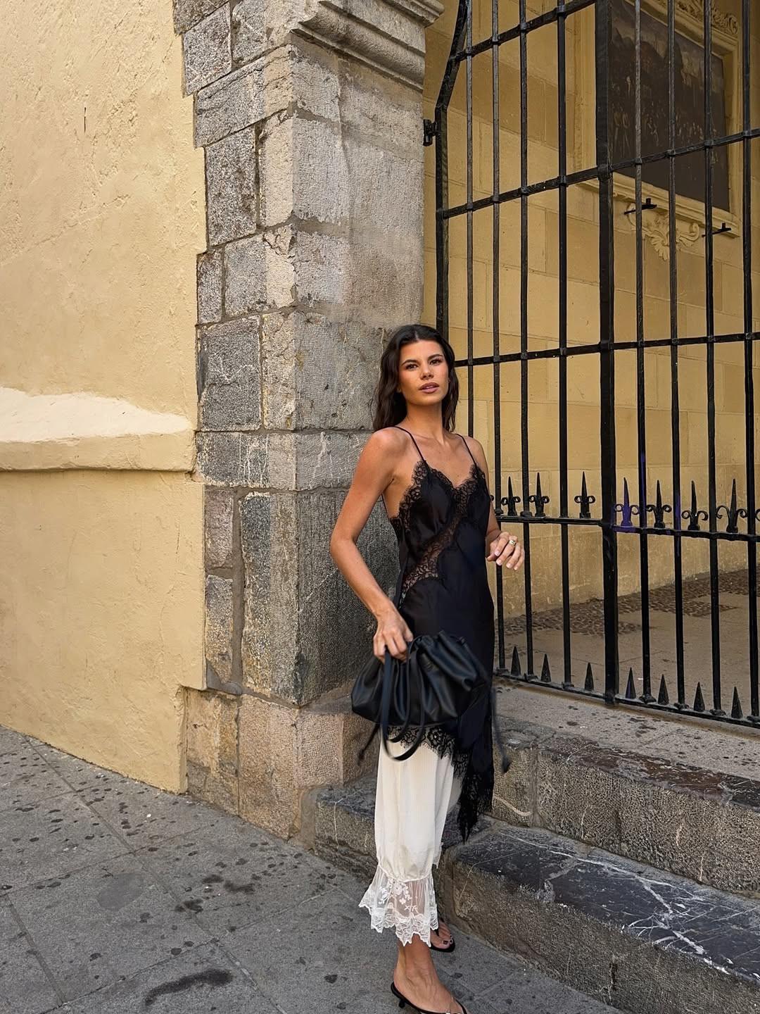 Bloomer με lingerie top/Φωτογραφία: Instagram/paulacalz