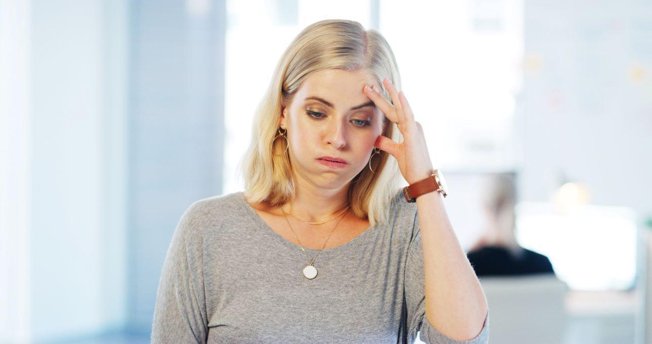 To «θολό μυαλό» είναι ένα από τα πρώτα ανησυχητικά σημάδια/ Φωτογραφία: Shutterstock