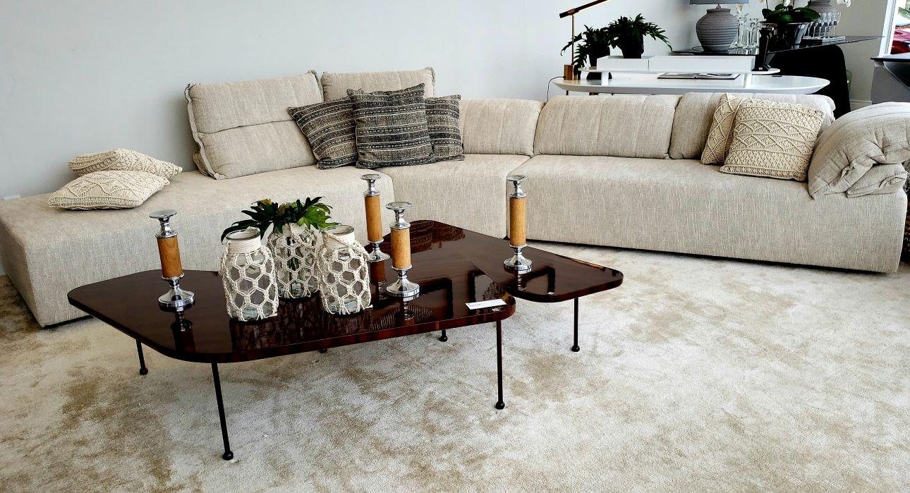 Τα  καφέ vintage έπιπλα επιστρέφουν στη διακόσμηση/ Φωτογραφία: Unsplash