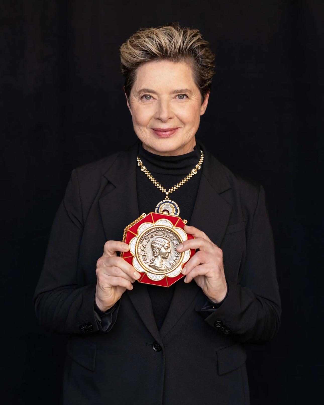 Ιζαμπέλα Ροσελίνι/ Courtesy of Bvlgari