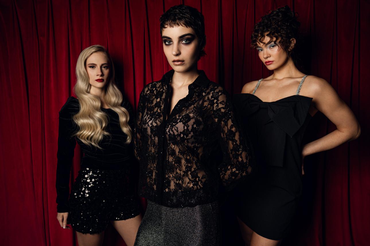 Λάμψη, δαντέλα και φιόγκοι για υπέροχα festive looks