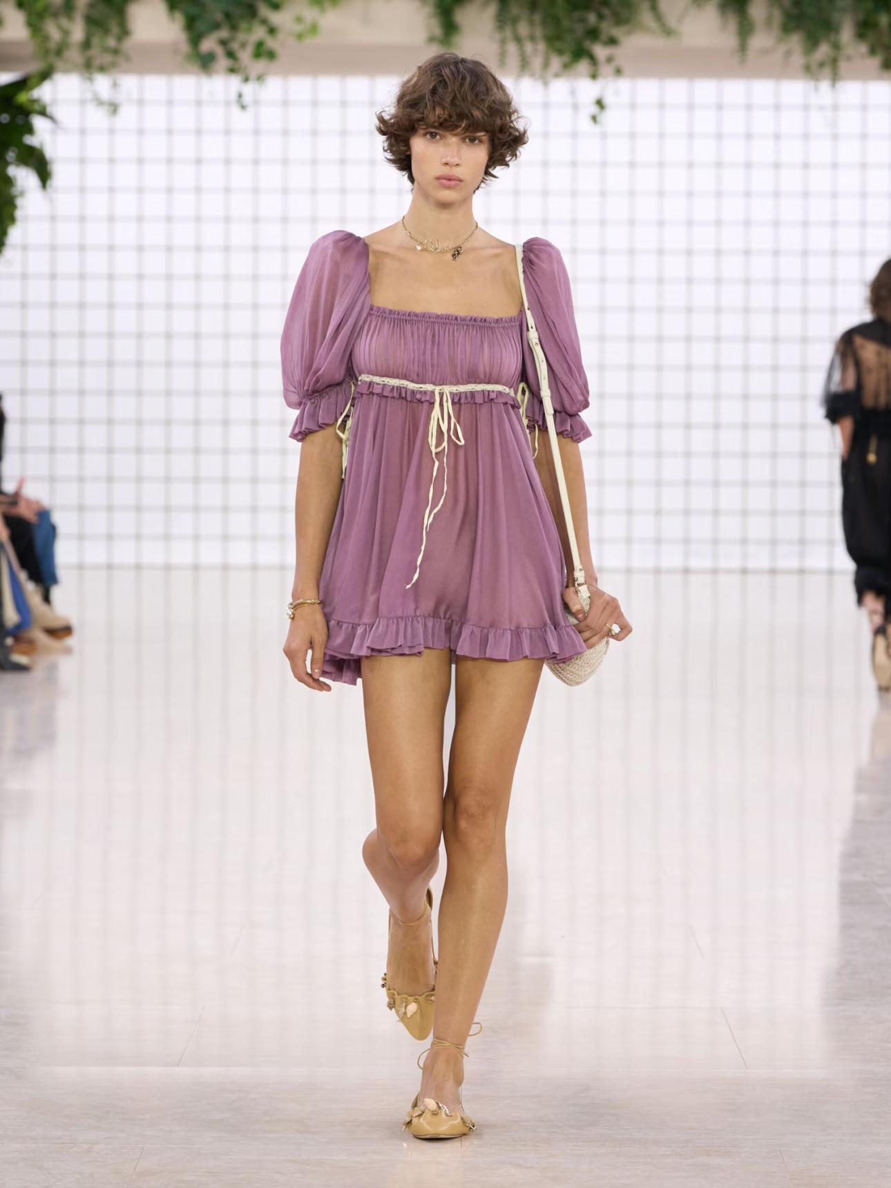 Κοντό babydoll φόρεμα από την Chloe