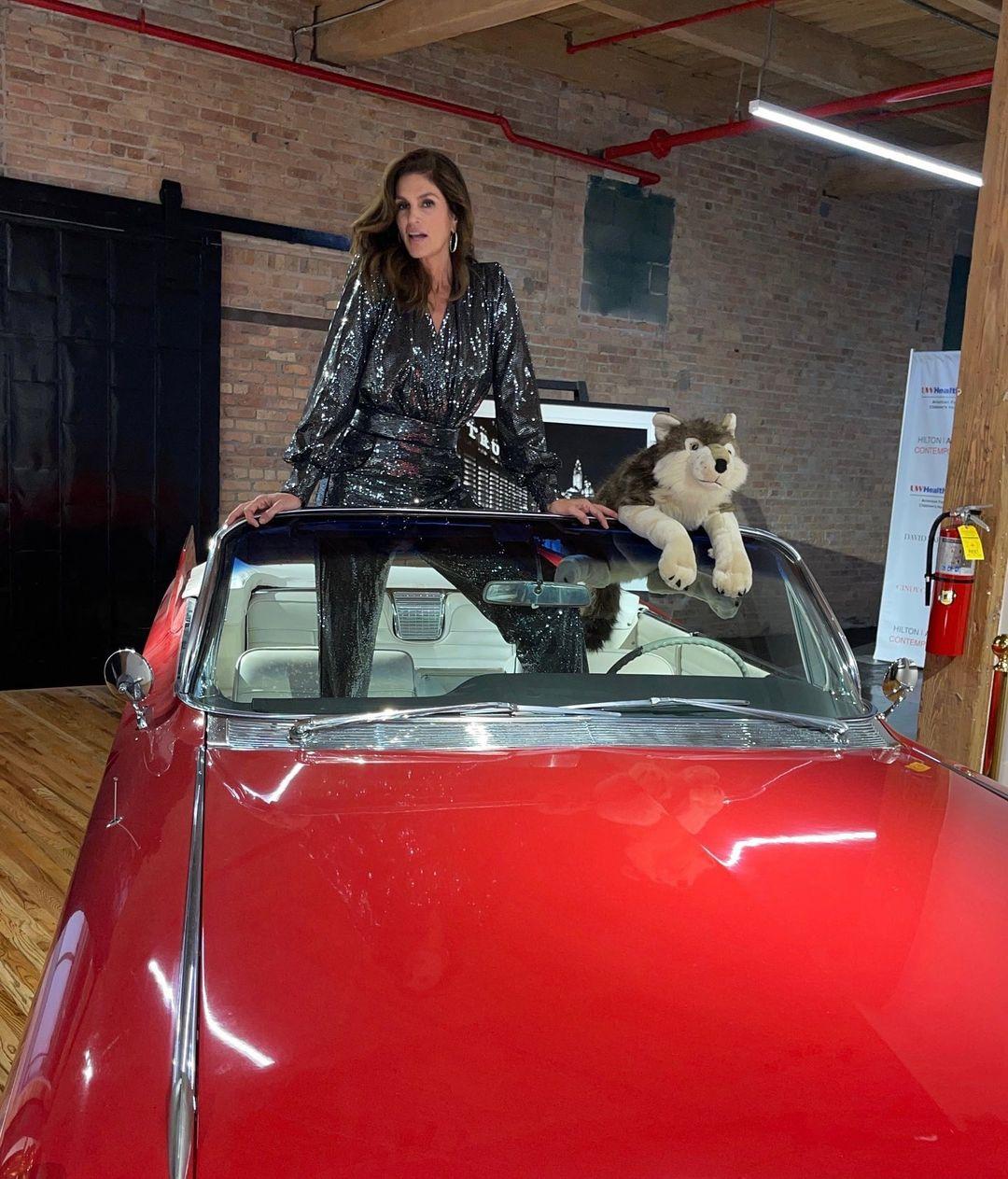 Instagram/ @cindycrawford