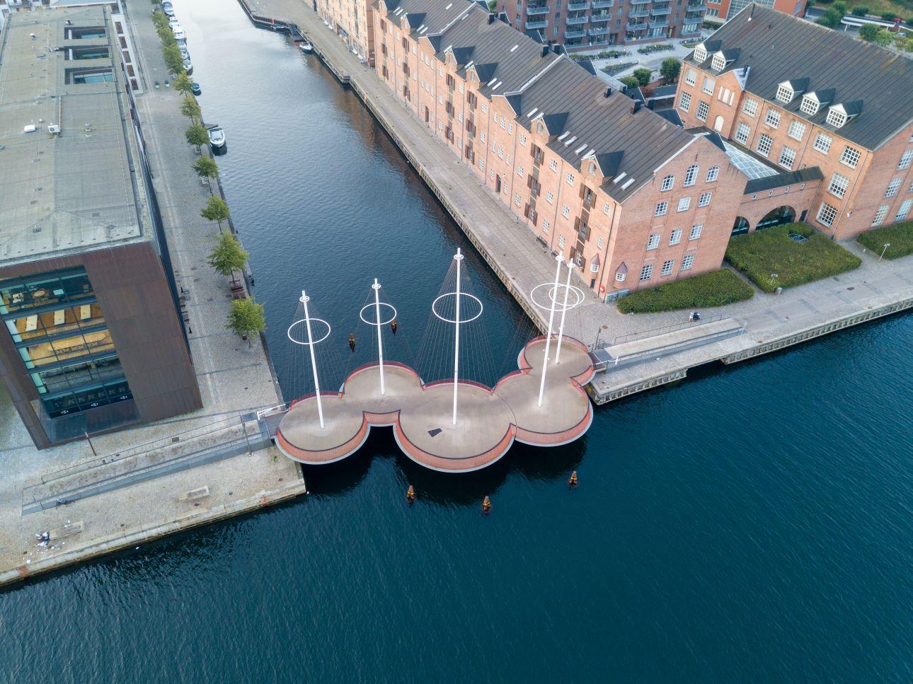 Circle Bridge/ Φωτογραφία; Shutterstock  