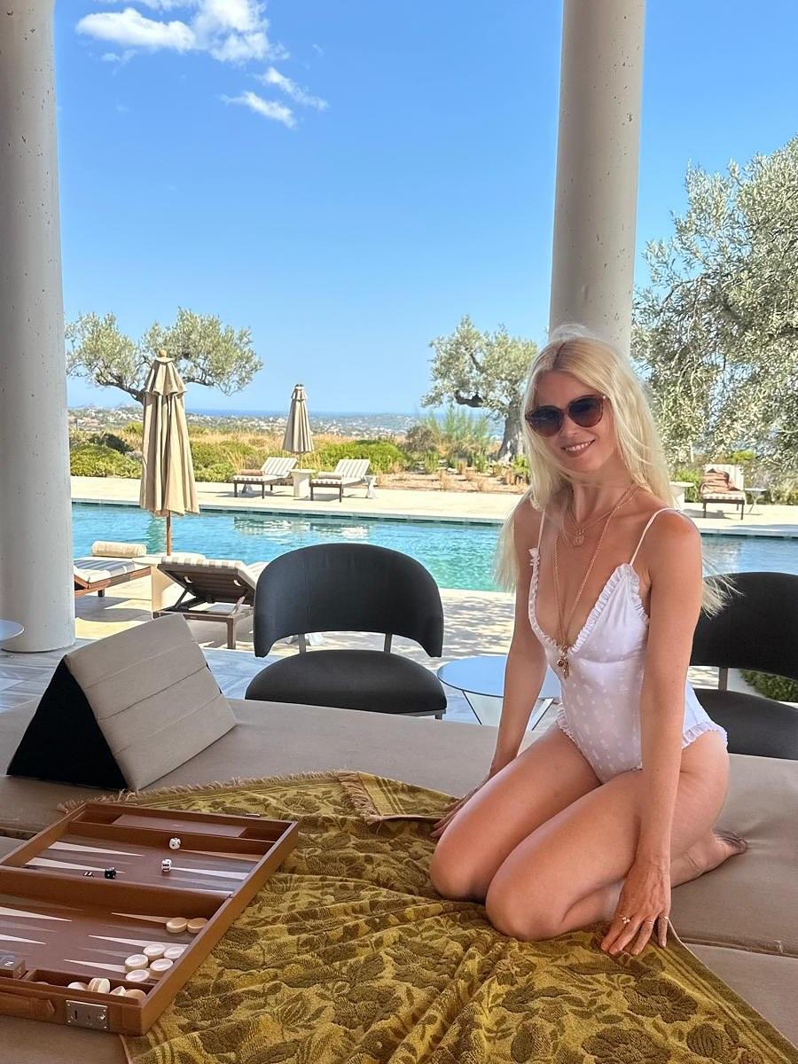 Κλόντια Σίφερ/ @claudiaschiffer
