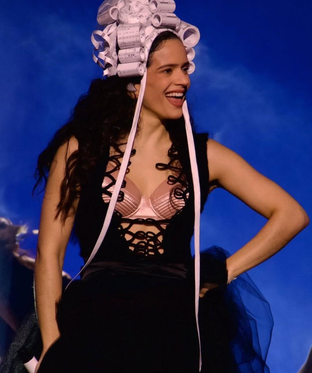  Rosalía  / Instagram: @﻿efimmero 