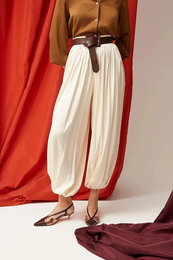 Από σατέν ύφασμα/Φωτογραφία: Coosy