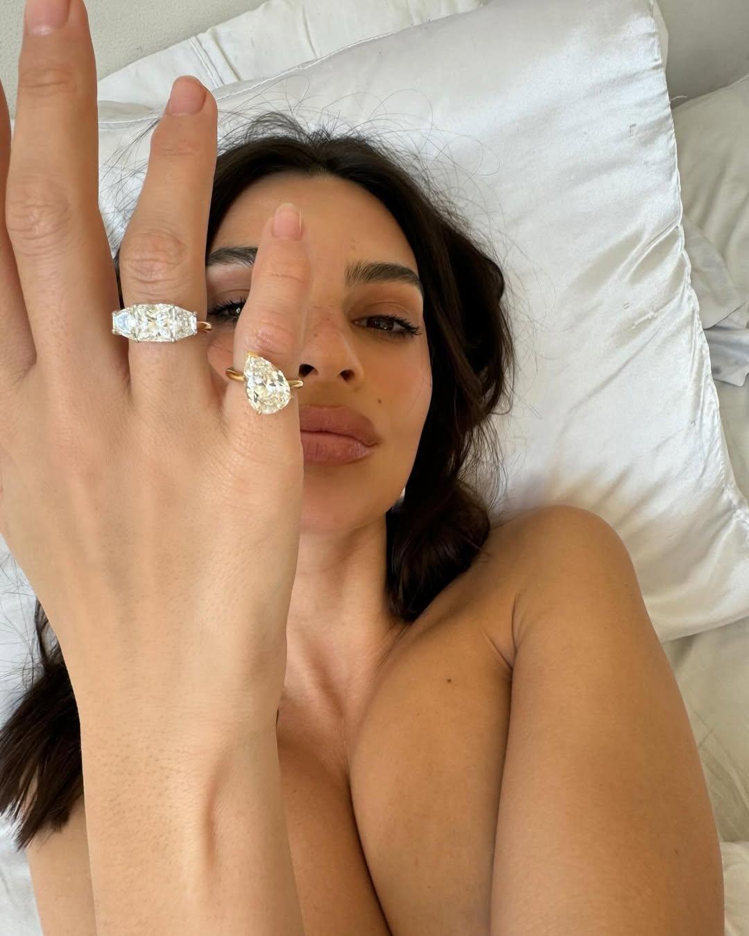 Φωτογραφία: IG @emrata