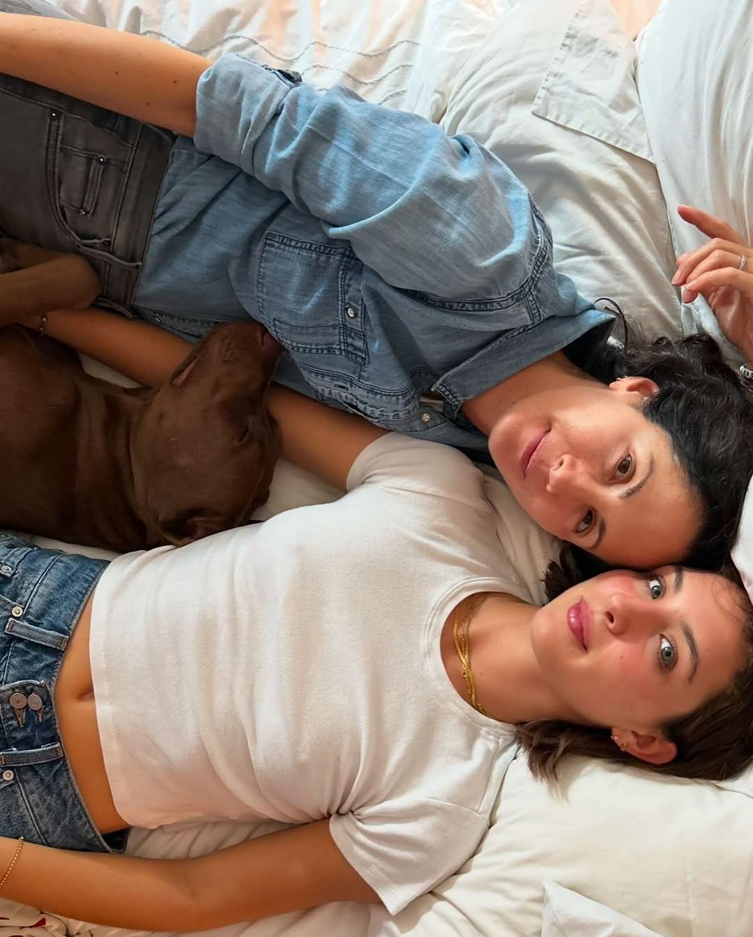 H Καρολίνα με την μητέρα της Πατρίτσια