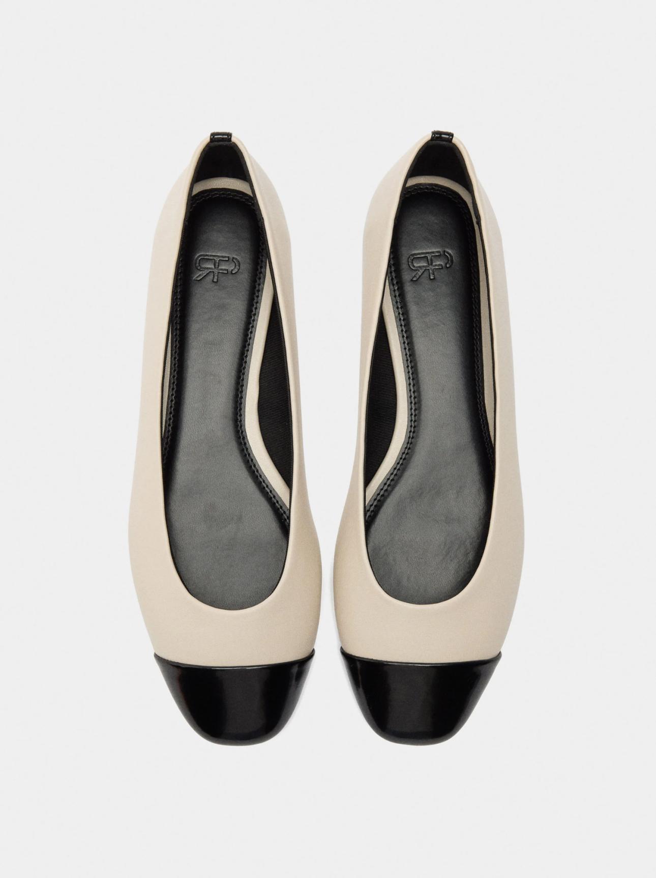 Δίχρωμες μπαλαρίνες Parfois/Φωτογραφία: Parfois