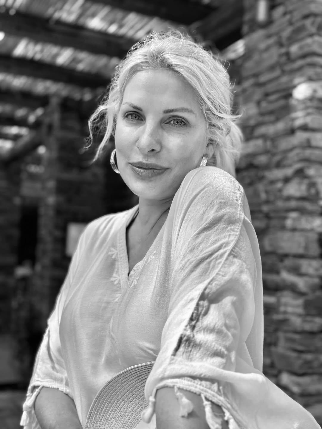 Ελένη Μενεγάκη/ @elenimenegaki